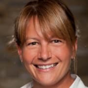 Profile photo for Tracy Vaillancourt